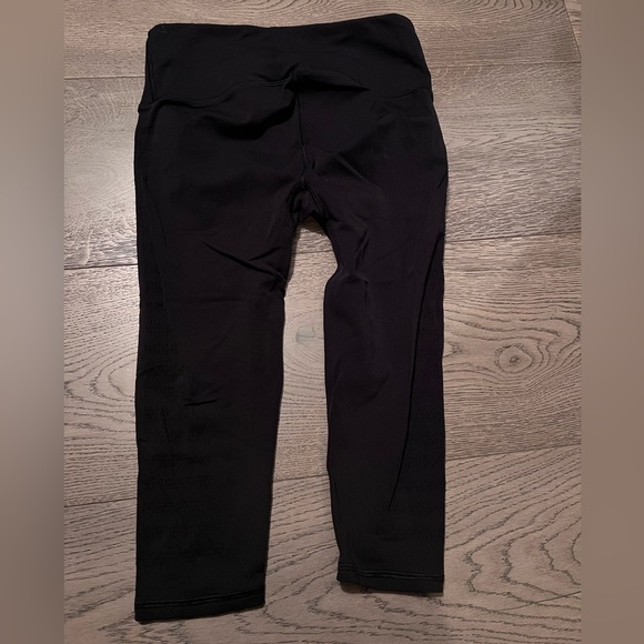 Lululemon capris - Picture 2 of 4